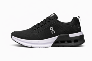 ON RUNNING CLOUDNOVA FLUX Preto/branco