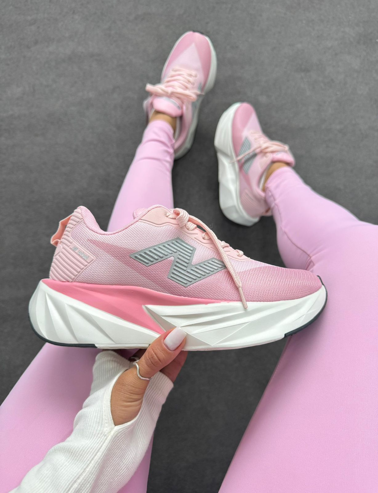 NEW BALANCE FUELCELL REBEL 5 Rosa - Imagem 2