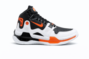 Bota Air Jordan Preto/Branco/Laranja