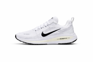 Vomero 18 Branco/branco/preto (Premium)