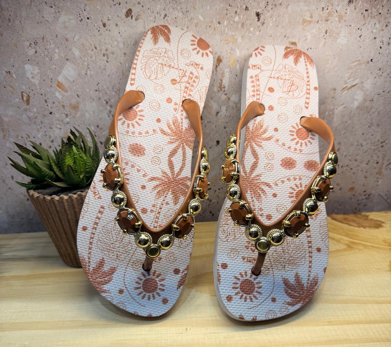Chinelo Dedo Personalizado Fem 01 - Branco/marrom