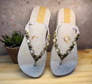 Chinelo Dedo Personalizado Fem 01 - Branco/dourad