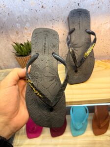 Chinelo Dedo Floresça Fem - Preta